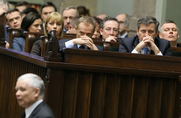 Sejmowa debata nad wnioskiem PiS - komentarze ministrów na Twitterze