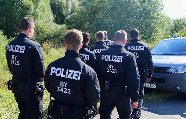Atak w Würzburgu. Znana parlamentarzystka krytykuje policję. Ogromny gniew w sieci