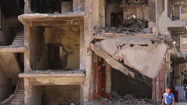 Zniszczone miasto Qamishli w płn.-wsch. Syrii