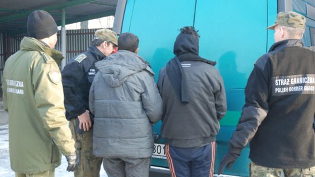 Dwaj Afgańczycy bez dokumentów, zatrzymani przez Straż Graniczną z Rudy Śląskiej. Imigranci chcieli dotrzeć do Francji