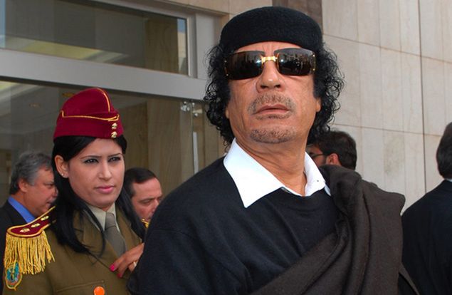 Niewolnice Muammara Kadafiego - libijski dyktator i jego niepohamowane żądze seksualne