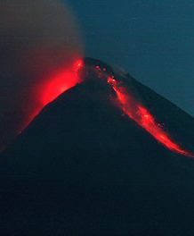 Wulkan Merapi ponownie groźny