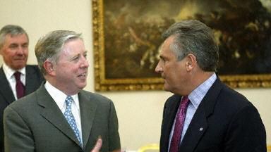 Prezydent Kwaśniewski i przewodniczący Cox