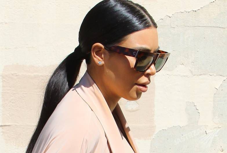 Ciężarna Kim Kardashian "wyszła na miasto". Z rodziną udała się na "Upiora w operze" [zdjęcia]