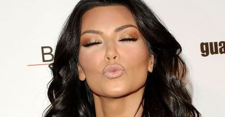 Kim Kardashian: goliła sobie czoło!
