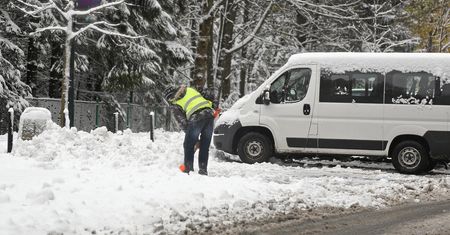Idzie ochłodzenie. W tych województwach sypnie śniegiem