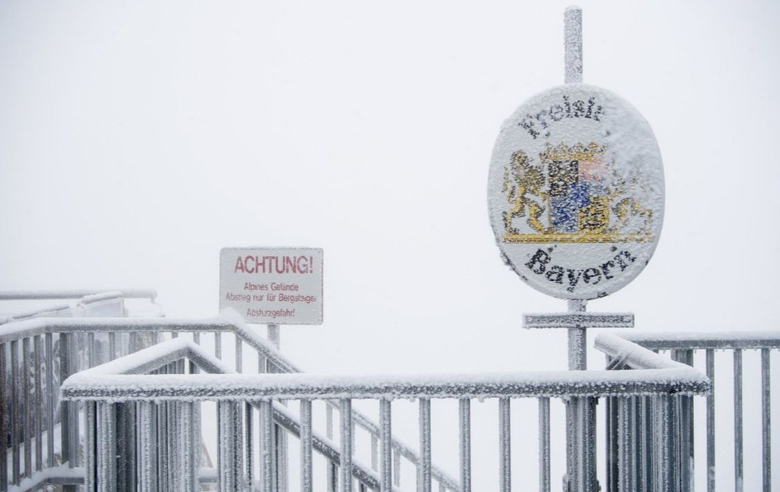 Śnieg zaatakował Europę, w Austrii napadało aż 40 cm. Za kilka dni ma być upał