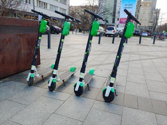 Jakim pojazdem jest elektryczna hulajnoga?