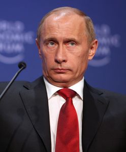 Putin przybył do Belgradu. Serbia powitała go salwą honorową, a w prezencie dostał psa