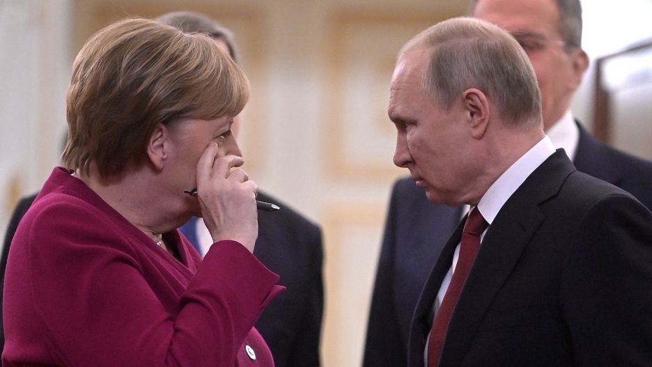 Władimir Putin przyjął Angelę Merkel. "Stała się petentką"
