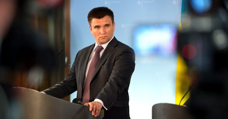 Pawło Klimkin: "Polscy politycy mówią o Ukraińcach jako uchodźcach. To kompletna bzdura"