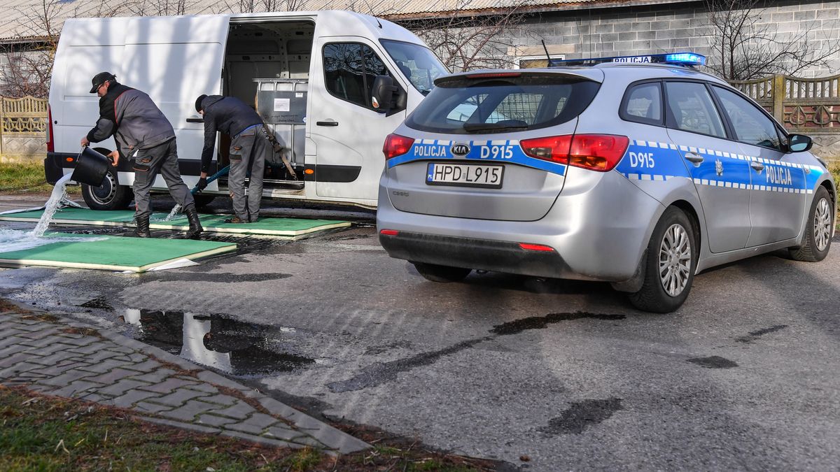 Stary Uścimów w woj. lubelskim został odcięty od świata. 