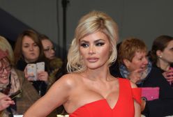 Chloe Sims: skromność zostawiła w domu. Kipiała seksapilem!