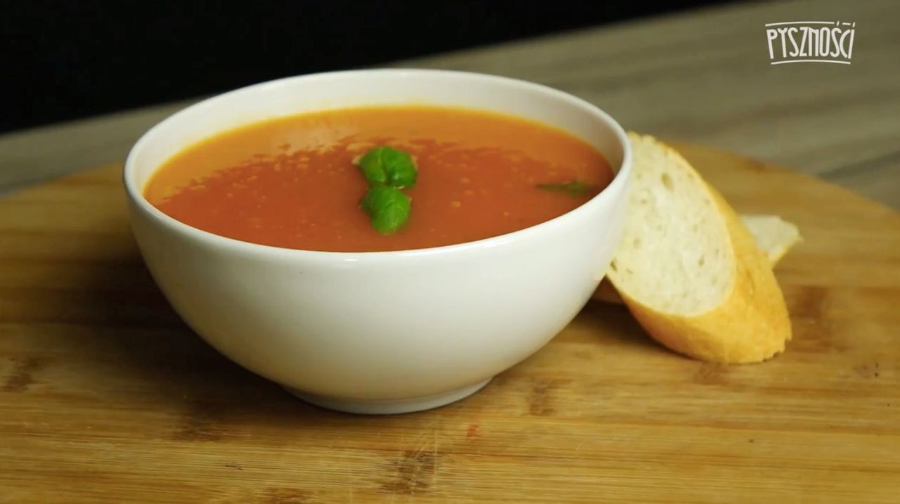 Zupa pomidorowa w formie kremu
