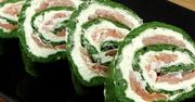 Roladki szpinakowe z wędzonym łososiem