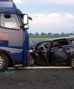 S3. Pijany i z zakazem jechał pod prąd. Wjechał w tira