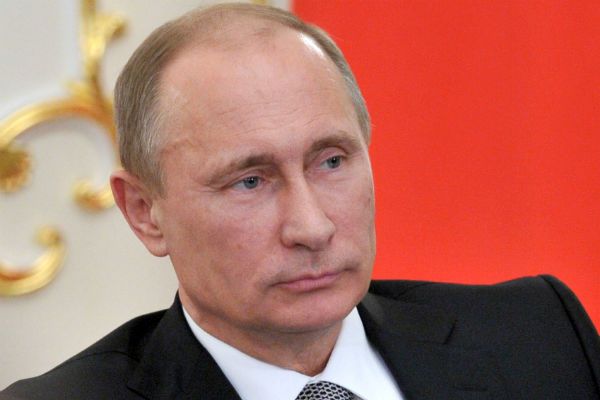 Władimir Putin nakazał wycofać wojska z rejonu granicy z Ukrainą