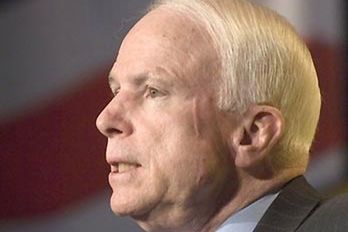 Bush radzi Republikanom zjednoczyć się wokół McCaina