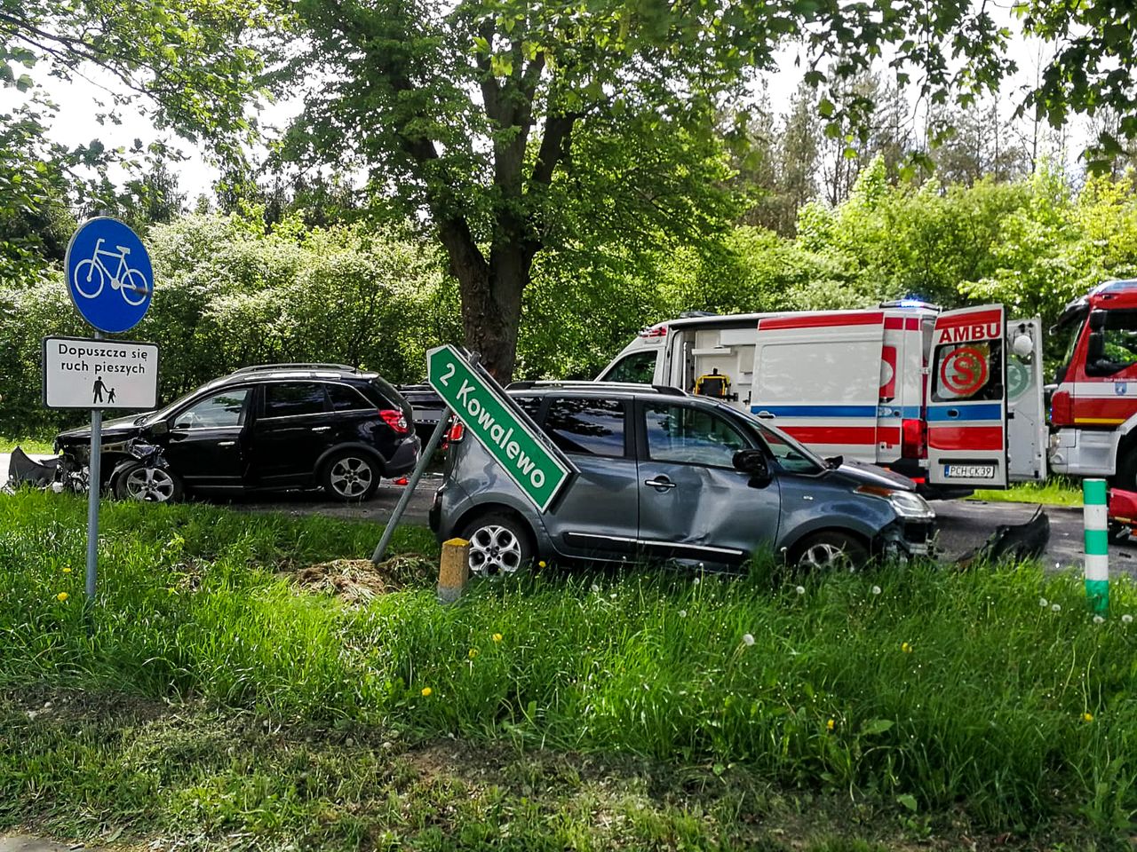 Poważny wypadek koło Margonina. Zderzyły się trzy samochody