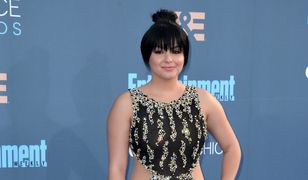 "Współczesna rodzina": Ariel Winter ukryła obfity biust, ale pokazała coś innego