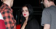 "Współczesna rodzina": Ariel Winter eksponuje imponujący dekolt