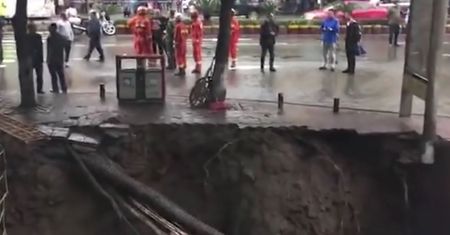 Chiny. Czeluść w chodniku zabiła dwie osoby