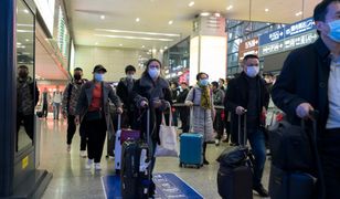 Turyści boją się koronawirusa. Biura podróży i linie lotnicze odwołują wycieczki do Chin