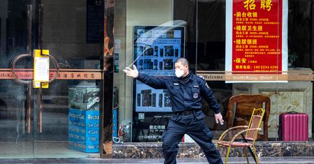 Koronawirus. Chiny boją się drugiej fali zachorowań. Xi Jinping apeluje do obywateli
