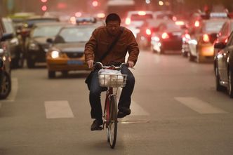 Chiny schodzą do polskiego poziomu. Najwolniejszy wzrost od 27 lat