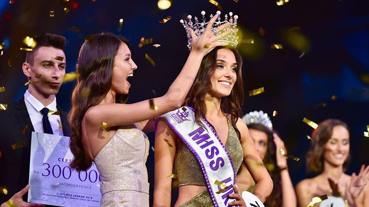 Skandal na Ukrainie - Miss musiała oddać koronę