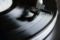 Biedronka znów sięga po modę retro. W ofercie Metallica, Bob Marley i Sex Pistols