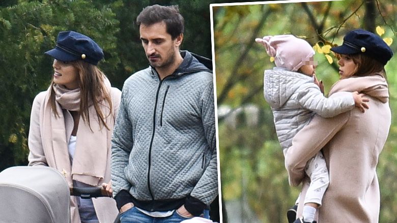 Paulina Krupińska i Sebastian Karpiel-Bułecka z dziećmi w zoo