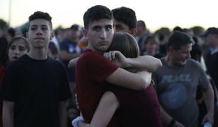 Nastolatek przeżył strzelaninę w szkole na Florydzie. Rok wcześniej to samo spotkało jego mamę