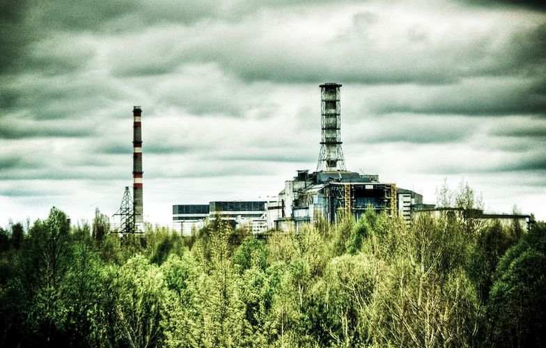 Widok na reaktor w Czarnobylu