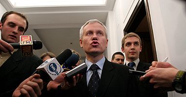 Jurek: prezydent chce rozwiązać kryzys, a nie parlament