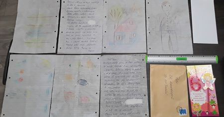 Tarnów. Narkotyki w kartce urodzinowej. Niecodzienna próba więziennego przemytu
