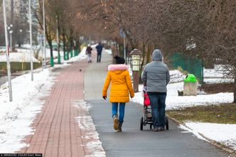 Pieniądze dzielą Polaków. Prawie co piąty stale spiera się o wydatki