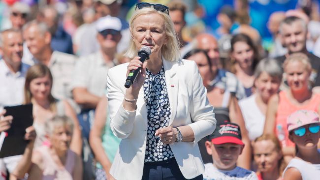Minister rodziny zachęcała - na takich piknikach jak ten - by nie zwlekać ze składaniem wniosków o 500+ 