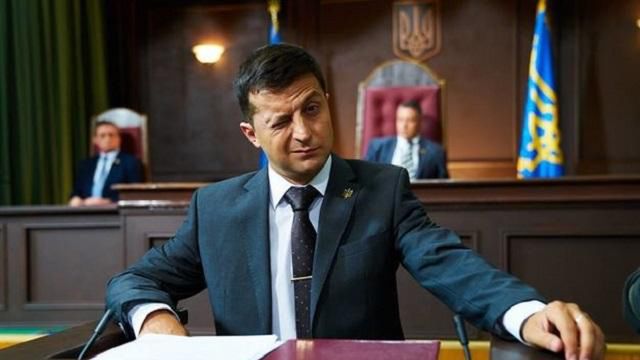 Czy Zielenski przeniesie się z serialu do pałacu prezydenckiego w Kijowie? 