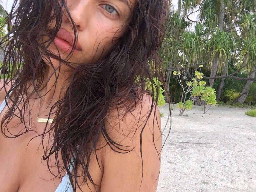 Irina Shayk na wakacjach na Tahiti