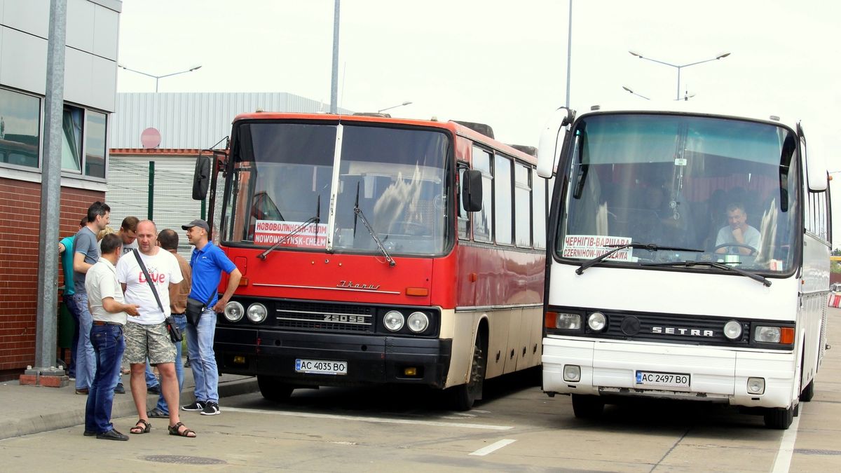 Zanim pracownicy z Ukrainy rozpoczną pracę, mijają długie miesiące oczekiwania. 