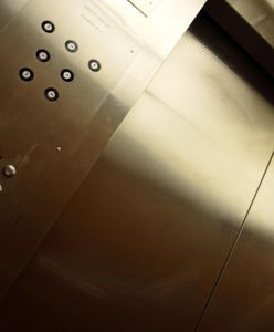 Tragiczny wypadek w szpitalu. Winda zabiła młodą matkę