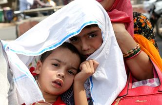 Mikołaj Kunica: Nasza trzecia wojna światowa. Wszyscy pod broń! (felieton)