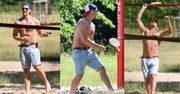 Mikołaj Roznerski zabrał syna do parku i podniósł ciśnienie, zrzucając koszulkę. Ale on jest HOT! Paparazzi mieli co fotografować