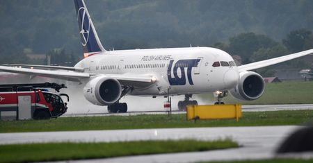 Lot Chicago-Warszawa przerwany. Pasażer źle się poczuł