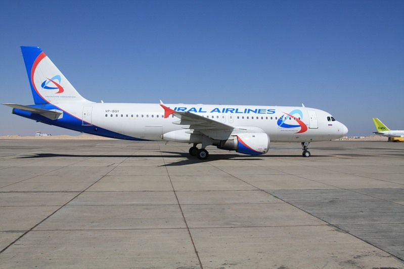 Dubaj - stewardesa wypadła z samolotu