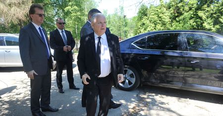 Poseł PiS Piotr Babinetz odmówił badania alkomatem? Policja wyjaśnia