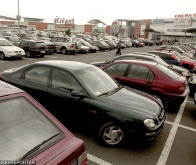 Nie wyrejestrujesz samochodu w ciągu 30 dni? Zapłacisz nawet 1000 zł kary