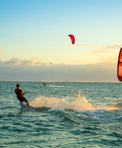 Poznaj smak kitesurfingu. 5 najlepszych miejsc na świecie