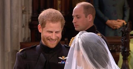 Zobaczcie ślubną sesję Meghan i Harry'ego. Nawet królowa się uśmiechnęła